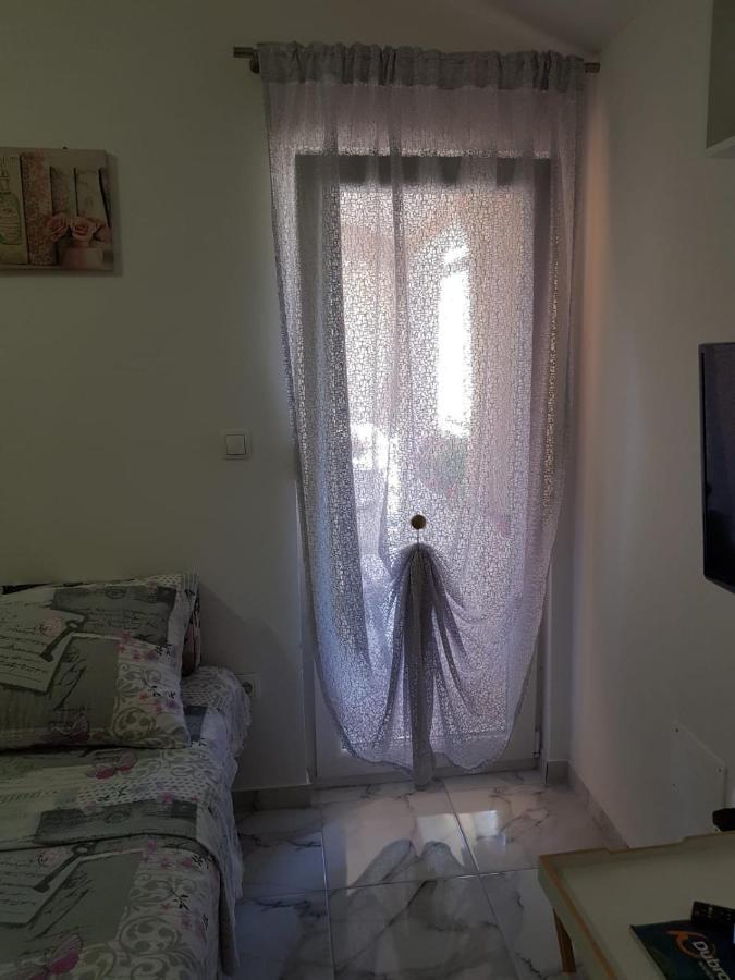 Studio Apartment Lili 扎达尔 外观 照片